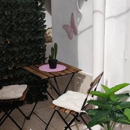 Milo's Ll Nocleg ze śniadaniem *